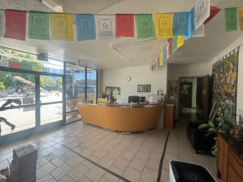 More Photos Of 1230 Bordeaux Dr, Sunnyvale Light Manufacturing For Lease