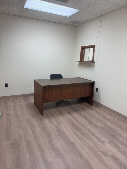 More Photos Of 6400 Seven Corners Pl, Falls Church Office For Sale