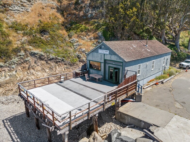 Primary Photo Of 825 (AKA 45200) Port rd, Point Arena Marina For Sale