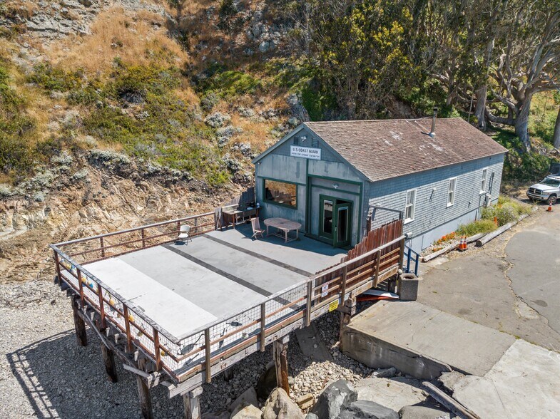 Primary Photo Of 825 (AKA 45200) Port rd, Point Arena Marina For Sale