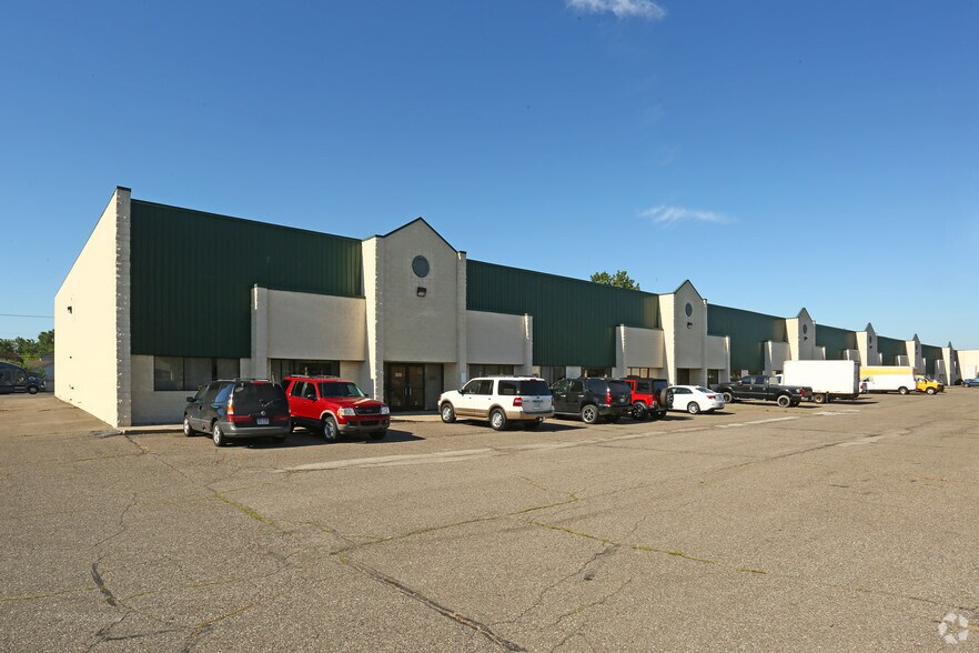 More Photos Of 25911 Northline Commerce Dr, Taylor Warehouse For Lease