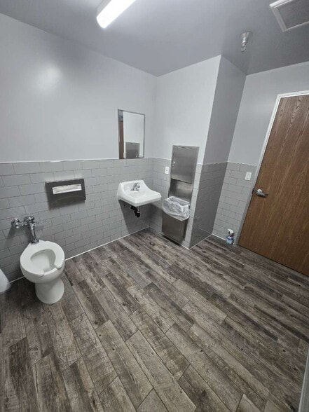 More Photos Of 14171 Fern Ave, Chino Warehouse For Sale