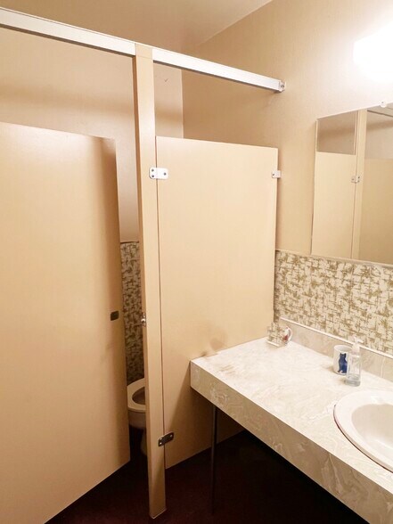 More Photos Of 1600 Kearney St, El Cerrito Loft Creative Space For Sale