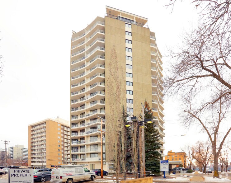 More Photos Of 10045 117th St NW, Edmonton Apartments For Sale