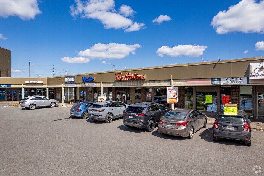 More Photos Of 475 Av Dumont, Dorval Storefront Retail Office For Sale