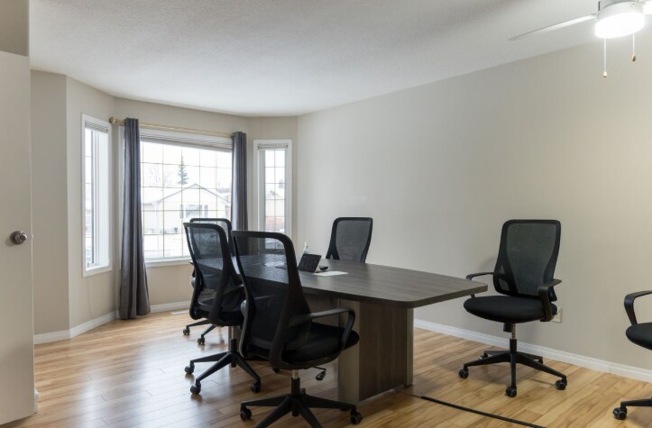 More Photos Of 16210 100A Ave NW, Edmonton Office For Sale