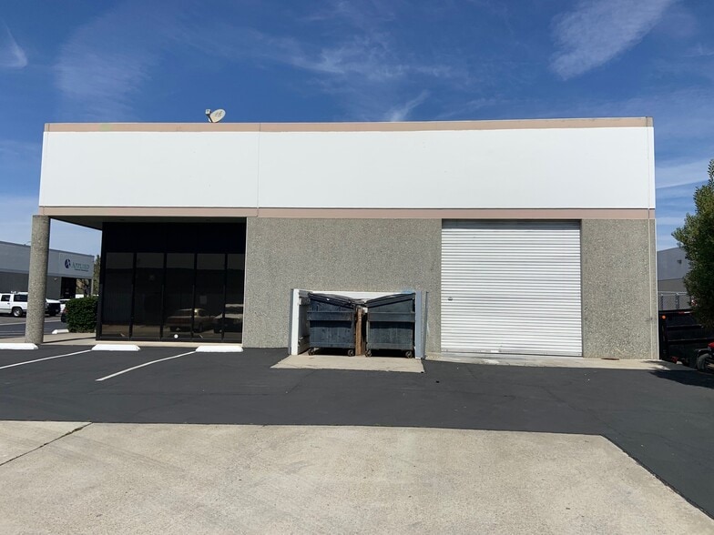 More Photos Of 1205 Linda Vista Dr, San Marcos Warehouse For Lease