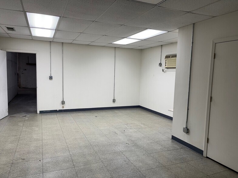 More Photos Of 529 US Highway 321 NW, Hickory Warehouse For Sale