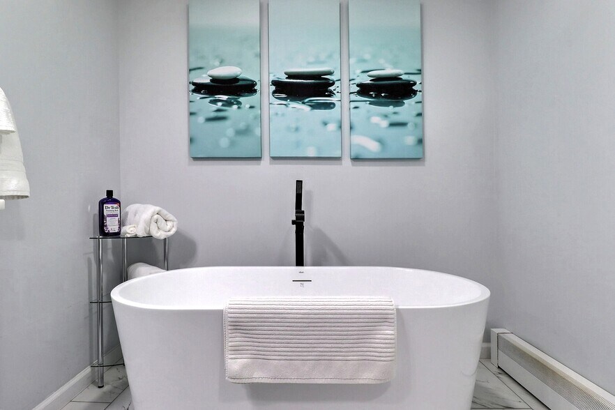 More Photos Of 3360 PA-940, Mount Pocono Specialty For Sale