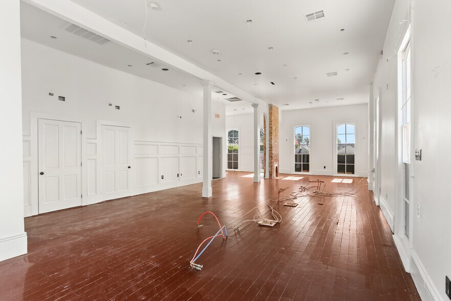 More Photos Of 2401 Saint Claude Ave, New Orleans Storefront Retail Residential For Lease
