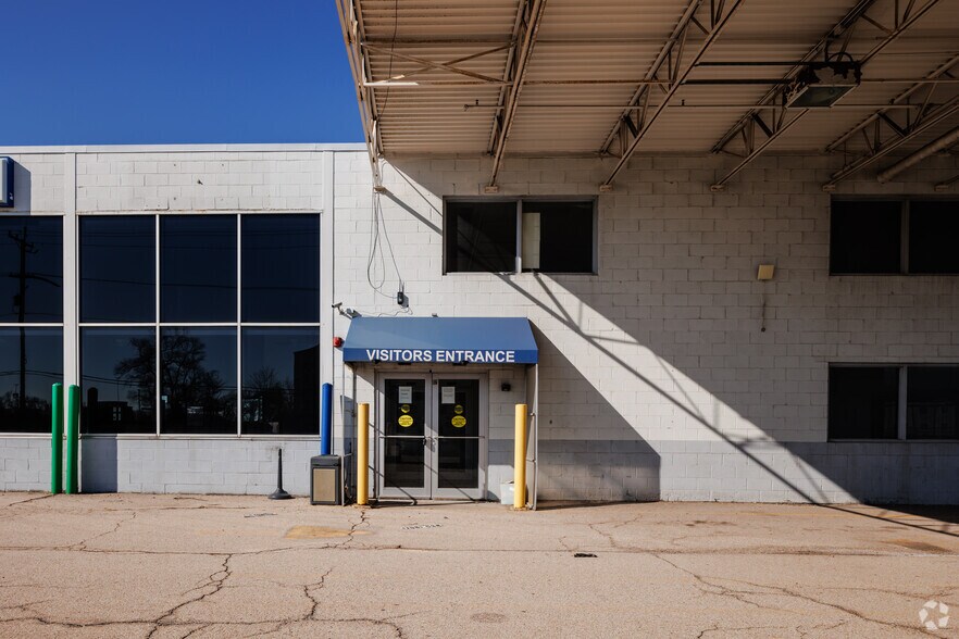 More Photos Of 4000 N Mannheim Rd, Franklin Park Auto Dealership For Sale