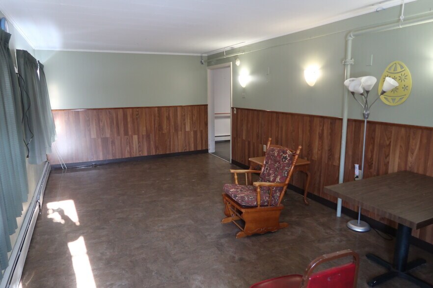 More Photos Of 457 Old Lewiston Rd, Winthrop Assisted Living For Sale