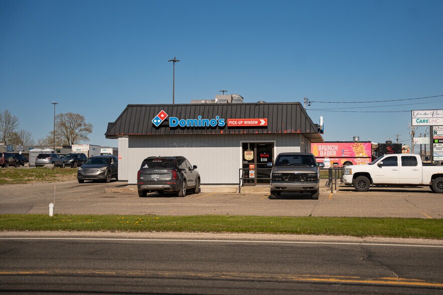 Primary Photo Of 5784 W US Highway 10, Ludington Freestanding For Sale