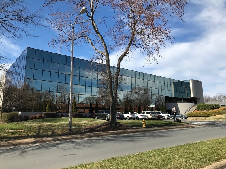 More Photos Of 5550 77 Center Dr, Charlotte Office For Lease