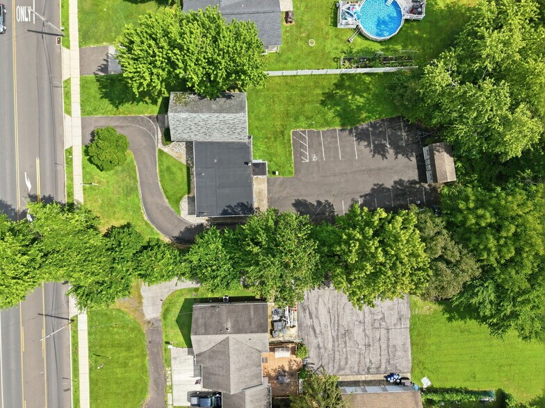 More Photos Of 3157 Mechanicsville Rd, Eddington Medical For Sale