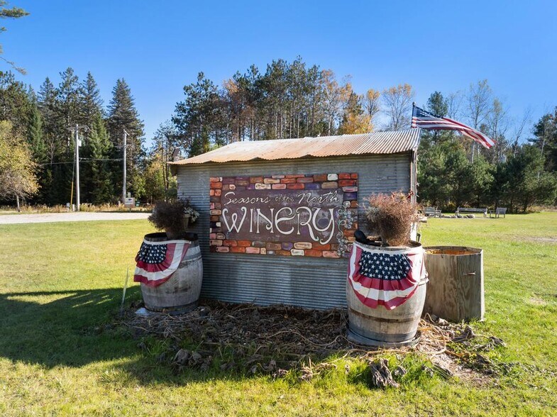 More Photos Of 9090 M-68, Alanson Storefront For Sale