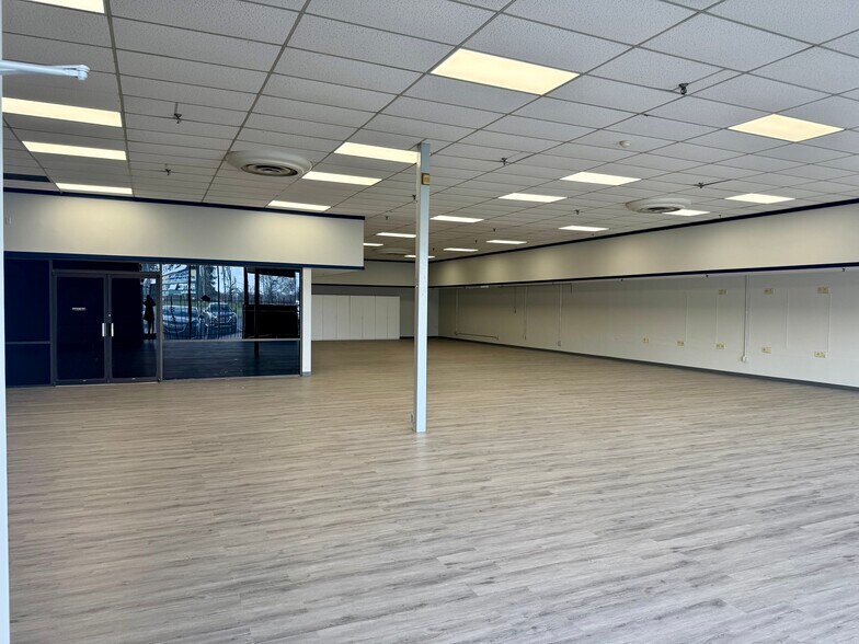 More Photos Of 4805-4825 Salem Ave, Dayton Unknown For Lease