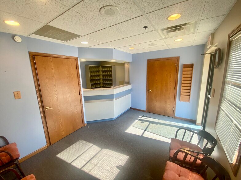 More Photos Of 18220 Harwood Ave, Homewood Office Residential For Sale