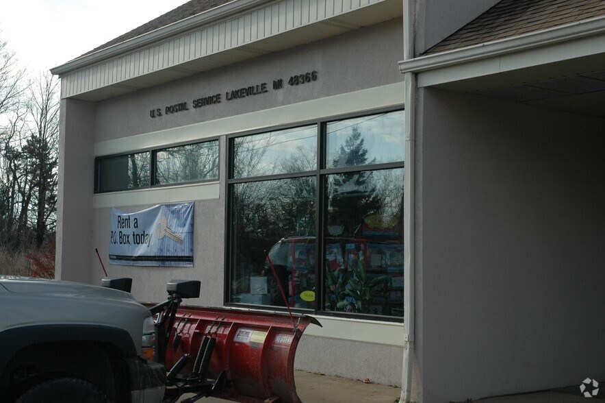 More Photos Of 1400-1436 Rochester Rd, Lakeville Storefront Retail Office For Lease