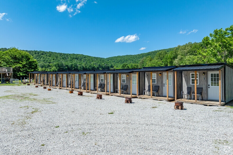 More Photos Of 444 Charlie Roberts Rd, Pelham Hospitality For Sale