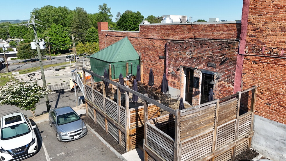 More Photos Of 308 N Main St, Mount Airy Storefront Retail Office For Sale