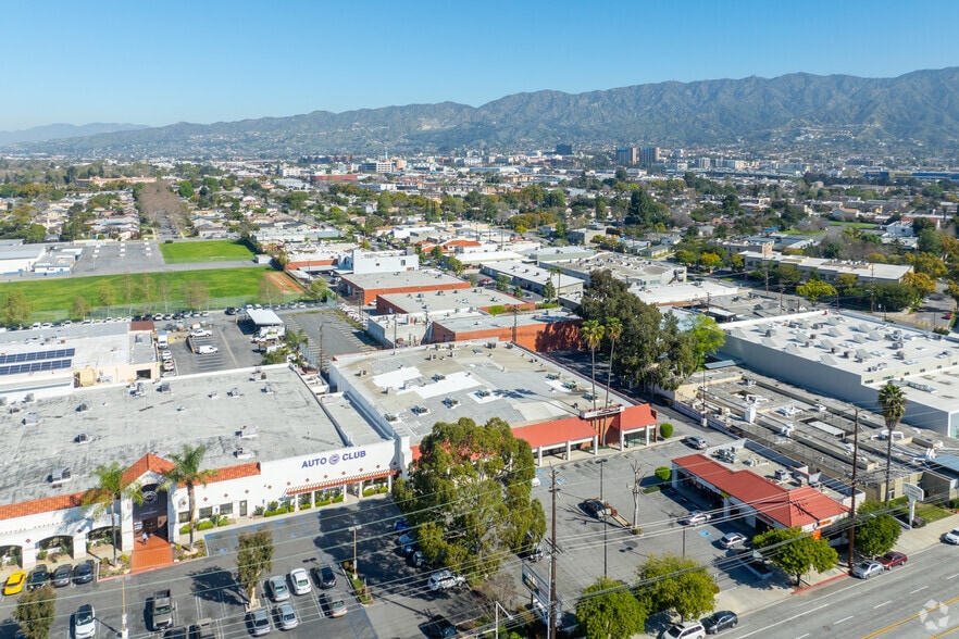 More Photos Of 1011 W Alameda Ave, Burbank Loft Creative Space For Sale