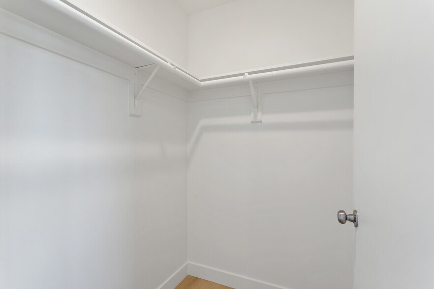 More Photos Of 707 W 80th St, Los Angeles Land For Sale