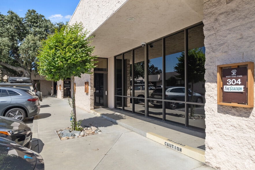 More Photos Of 30941 Agoura Rd, Westlake Village Unknown For Lease