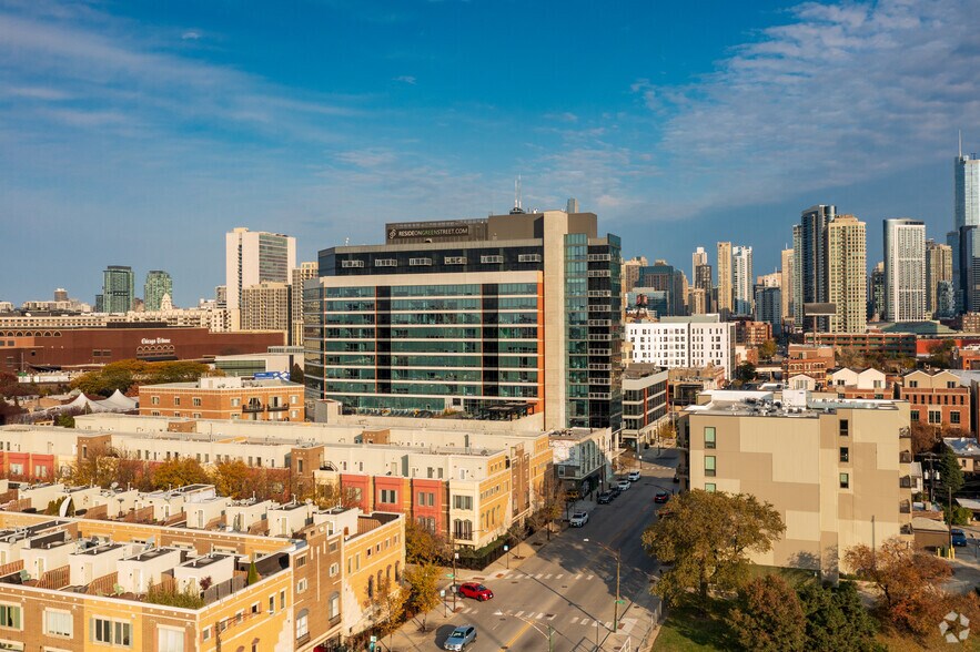 More Photos Of 500 N Milwaukee Ave, Chicago Apartments For Lease