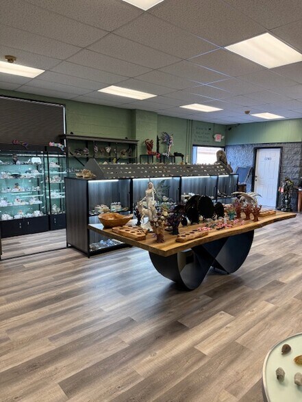 More Photos Of 133 Route 130, Bordentown Freestanding For Sale