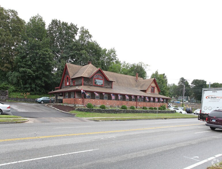 More Photos Of 336-364 W Main St, Norwich Restaurant For Sale