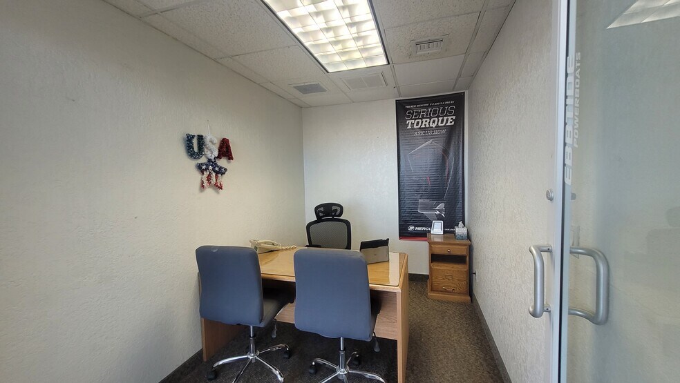 More Photos Of 951 Lake Havasu Ave N, Lake Havasu City Showroom For Lease