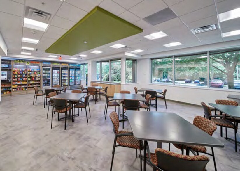 More Photos Of 2751 Centerville Rd, Wilmington Office For Lease