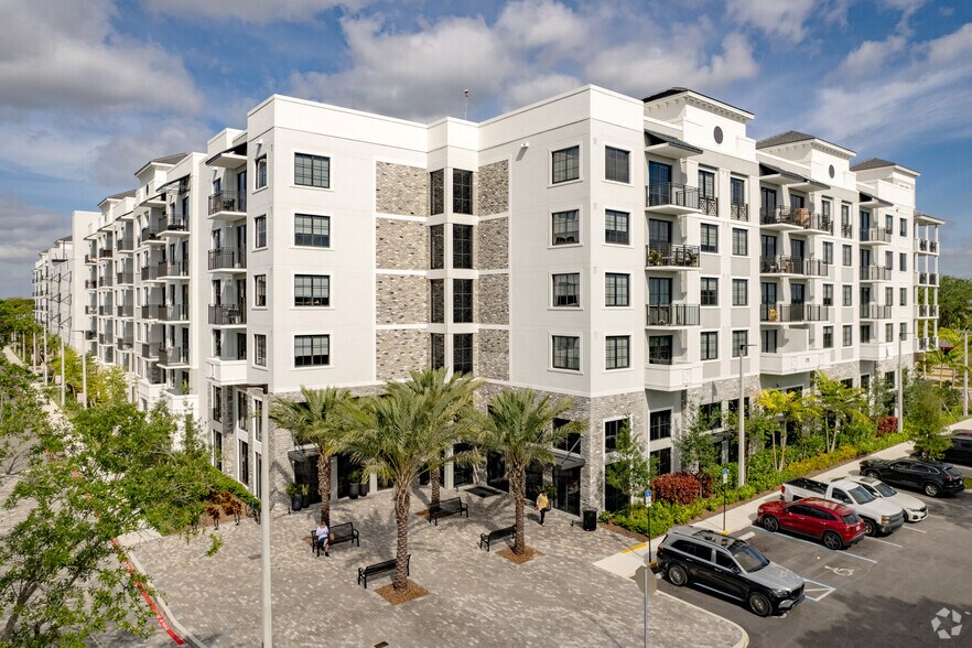 More Photos Of 1711 N University Dr, Plantation Coworking Space