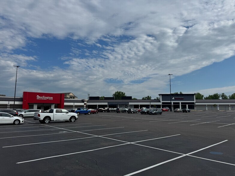 More Photos Of 1715-1749 Beam Ave, Maplewood Unknown For Lease