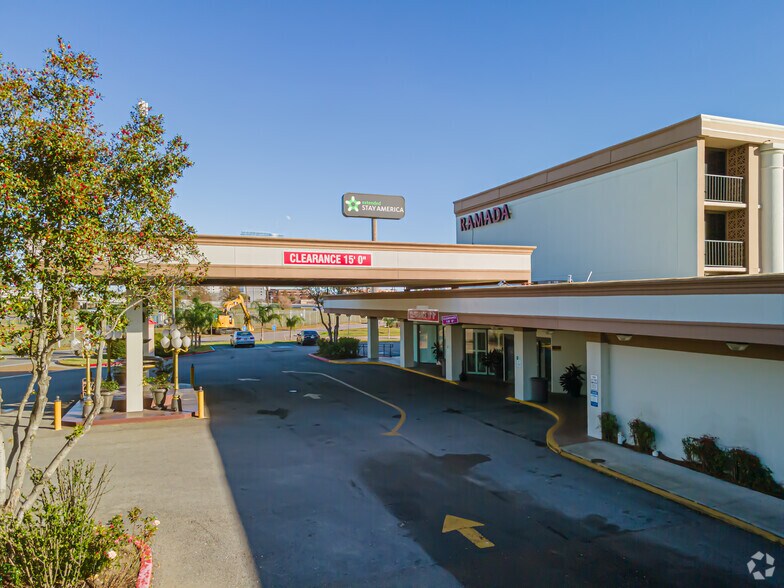 More Photos Of 3400 Service Rd, Metairie Hotel For Sale