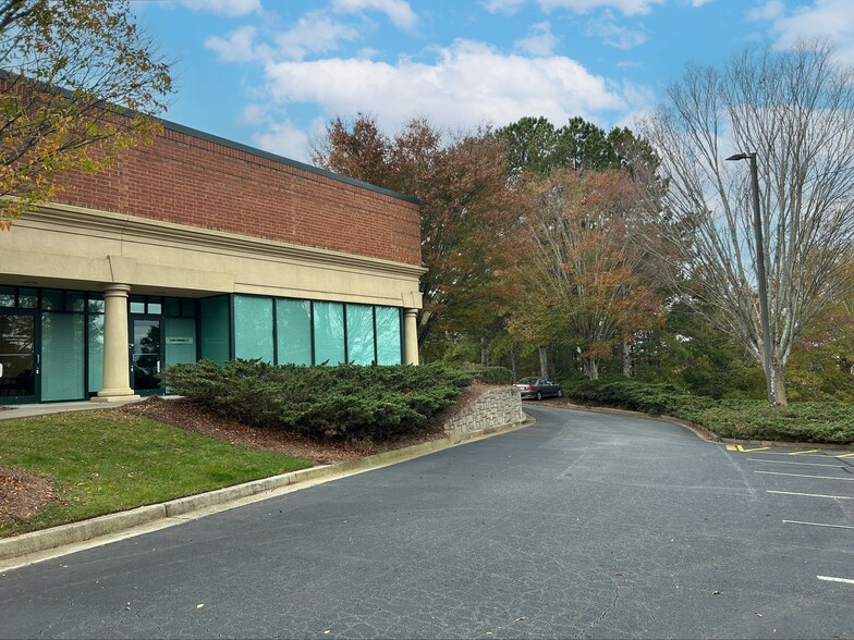 More Photos Of 5910 Shiloh Rd E, Alpharetta Light Distribution For Lease