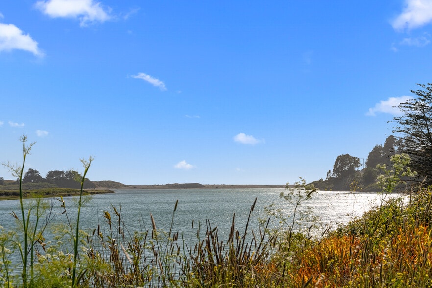 More Photos Of , Jenner Unknown For Sale