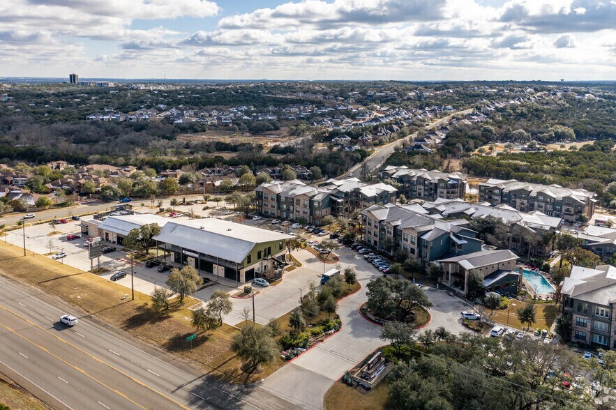 More Photos Of 8701 W Highway 71, Austin Office Residential For Lease
