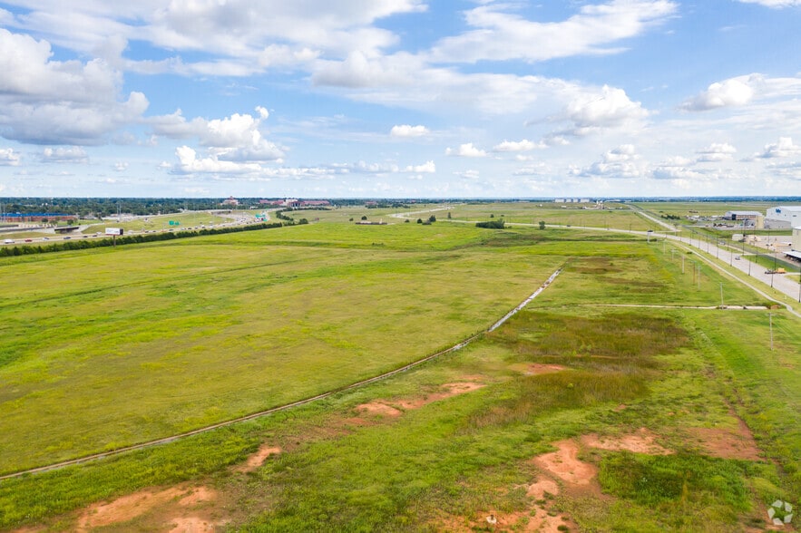 More Photos Of I-44 & SW 89th St, Oklahoma City Land For Lease