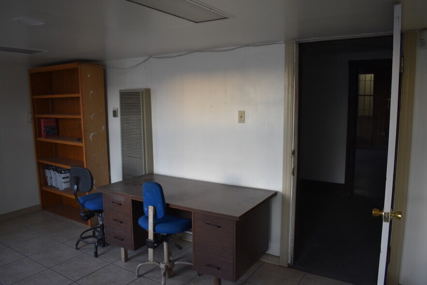 More Photos Of 1700 Texas Ave, El Paso Food Processing For Lease