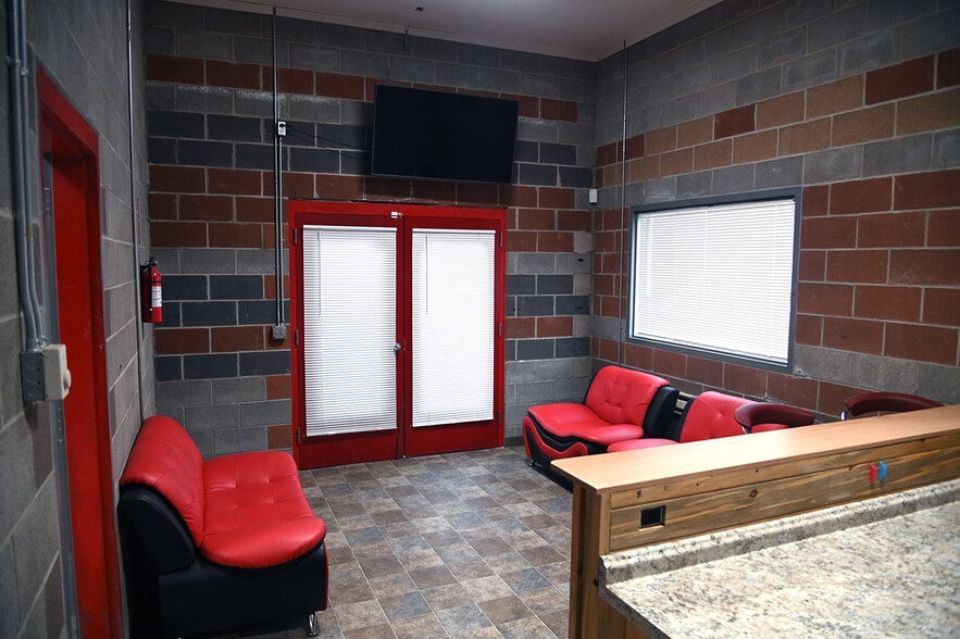 More Photos Of 163 Reagan Ln #4 & 5, Eatonville Specialty For Sale