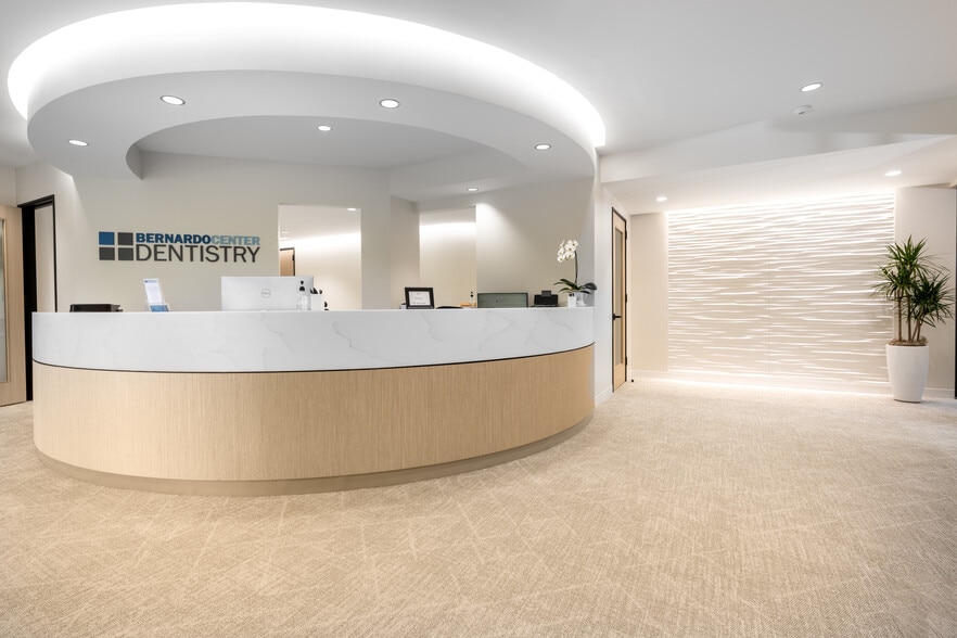 More Photos Of 16810-16816 Bernardo Center Dr, San Diego Medical For Lease