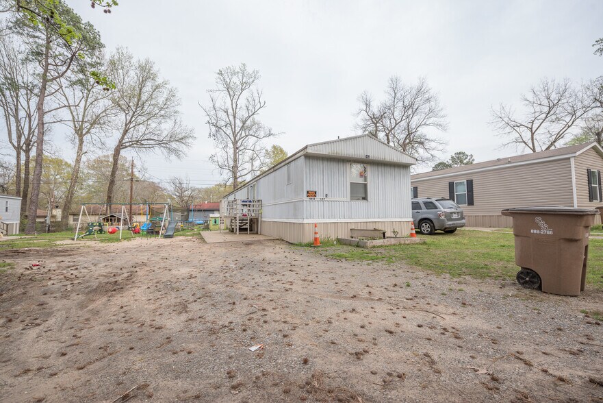 9413 Dartmoor Dr, Little Rock, AR 72209 Manufactured Housing Mobile