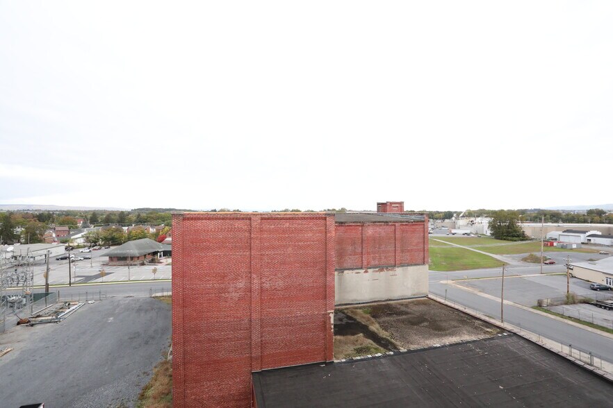 More Photos Of 50 Kennedy St, Chambersburg Warehouse For Sale