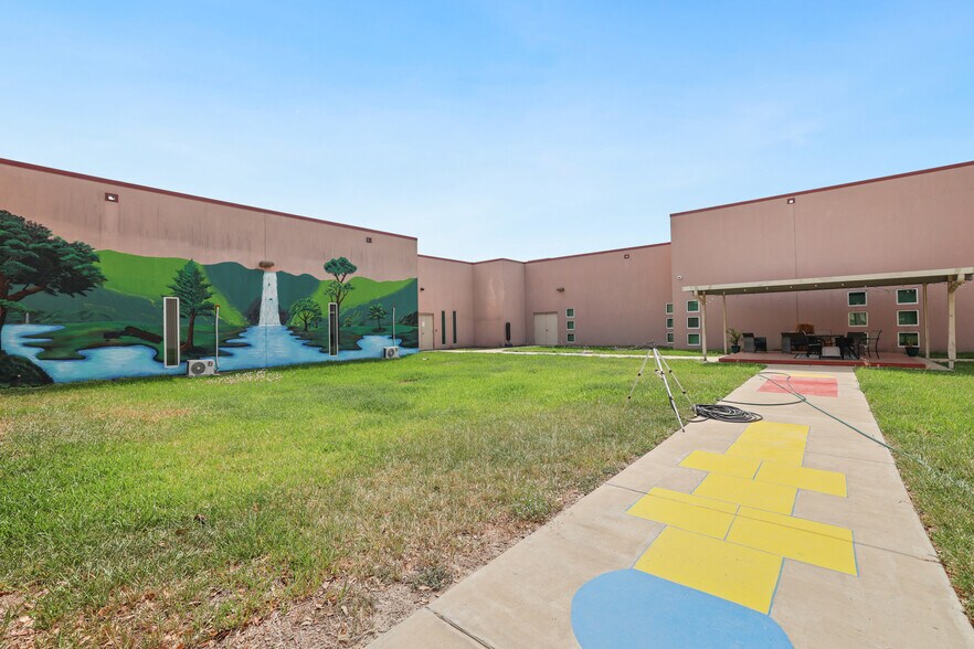 More Photos Of 5101 N Jackson Rd, McAllen Rehabilitation Center For Lease