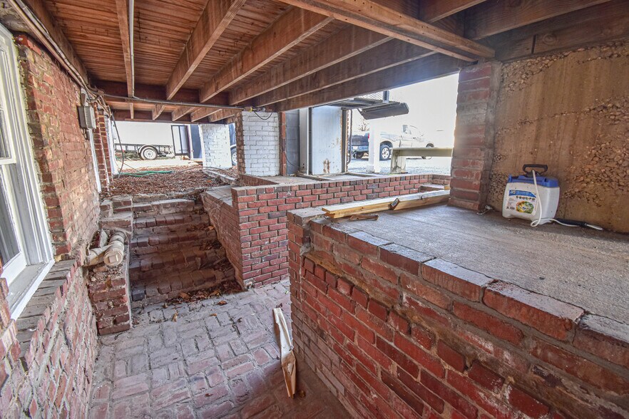 More Photos Of 2606 8th St, Tuscaloosa Office For Sale