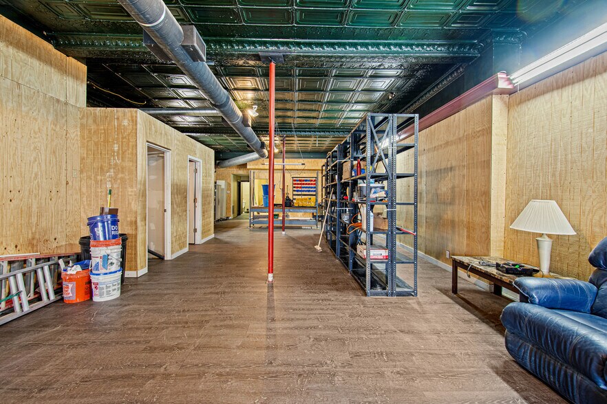 More Photos Of 305 Mill St, Coraopolis Storefront Retail Residential For Sale