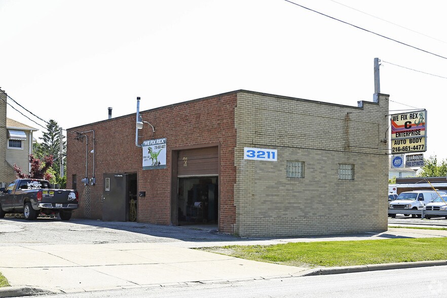 3211 Brookpark Rd, Parma, OH 44134 Auto Repair For Sale