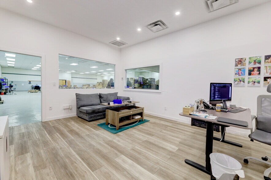 More Photos Of 174 Main Ave, Wallington Warehouse For Sale